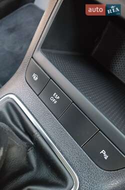 Хэтчбек Volkswagen Golf Plus 2010 в 