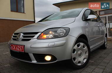 Хетчбек Volkswagen Golf Plus 2008 в  фото 6 Хетчбек Volkswagen Golf Plus 2008 в