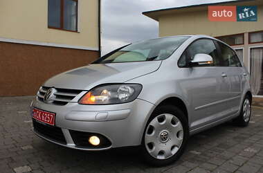 Хетчбек Volkswagen Golf Plus 2008 в  фото 7 Хетчбек Volkswagen Golf Plus 2008 в