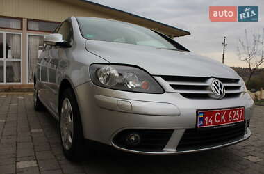 Хетчбек Volkswagen Golf Plus 2008 в  фото 54 Хетчбек Volkswagen Golf Plus 2008 в