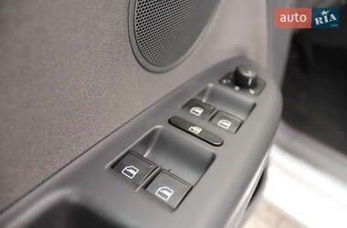 Хетчбек Volkswagen Golf Plus 2008 в  фото 65 Хетчбек Volkswagen Golf Plus 2008 в