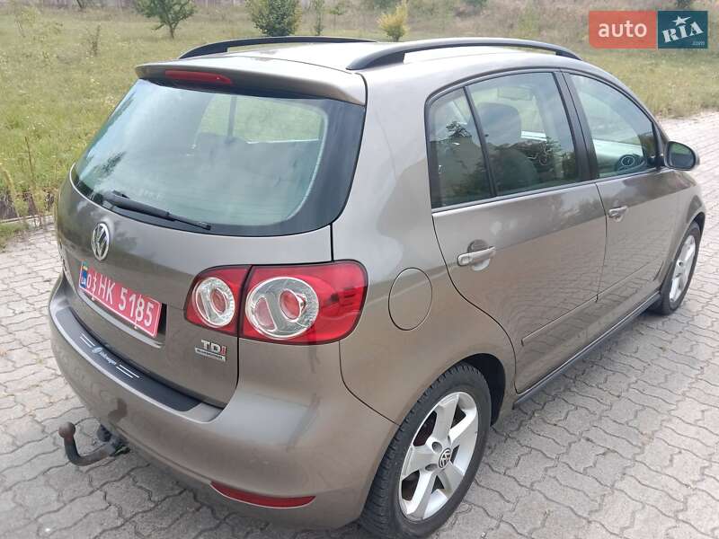 Хэтчбек Volkswagen Golf Plus 2012 в Нововолынске фото 10 Хэтчбек Volkswagen Golf Plus 2012 в Нововолынске