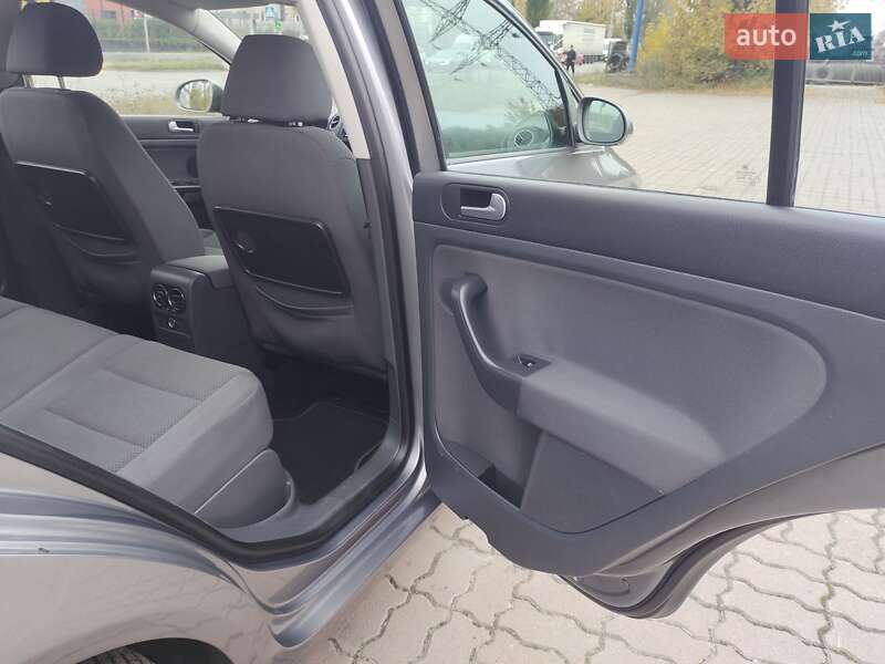 Хэтчбек Volkswagen Golf Plus 2009 в Киеве фото 25 Хэтчбек Volkswagen Golf Plus 2009 в Киеве
