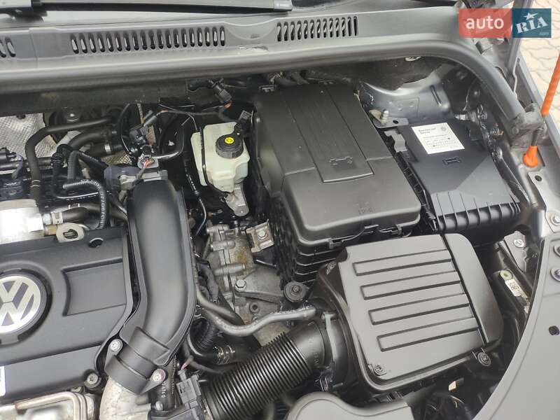 Хэтчбек Volkswagen Golf Plus 2009 в Киеве фото 35 Хэтчбек Volkswagen Golf Plus 2009 в Киеве