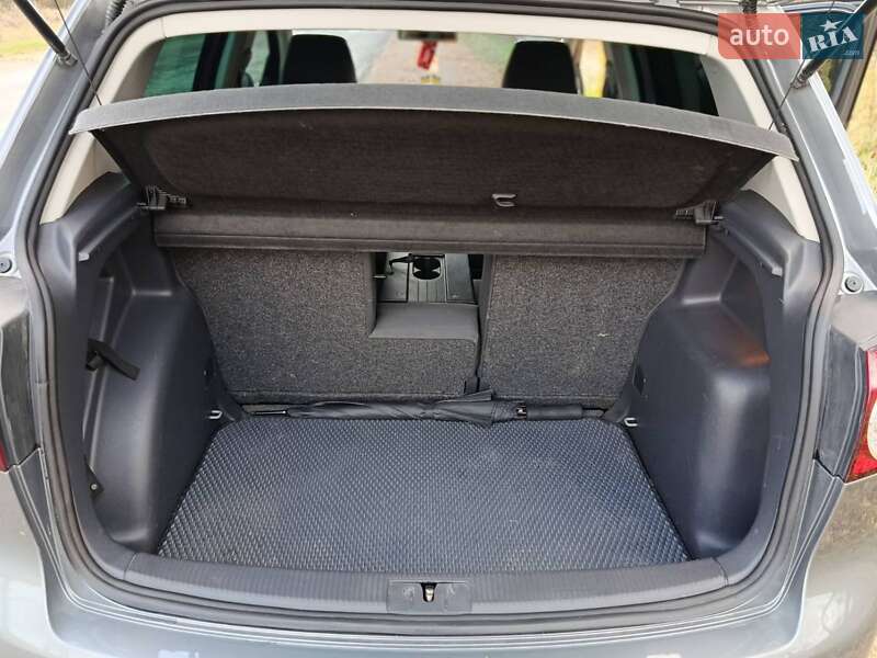 Хэтчбек Volkswagen Golf Plus 2008 в Коростене