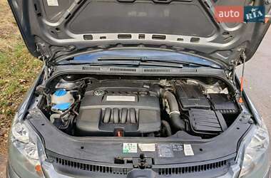 Хэтчбек Volkswagen Golf Plus 2008 в 