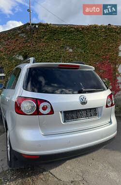 Хэтчбек Volkswagen Golf Plus 2008 в 