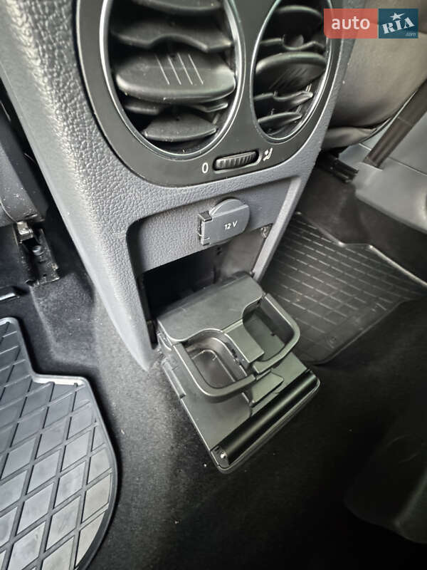 Хэтчбек Volkswagen Golf Plus 2008 в Нововолынске