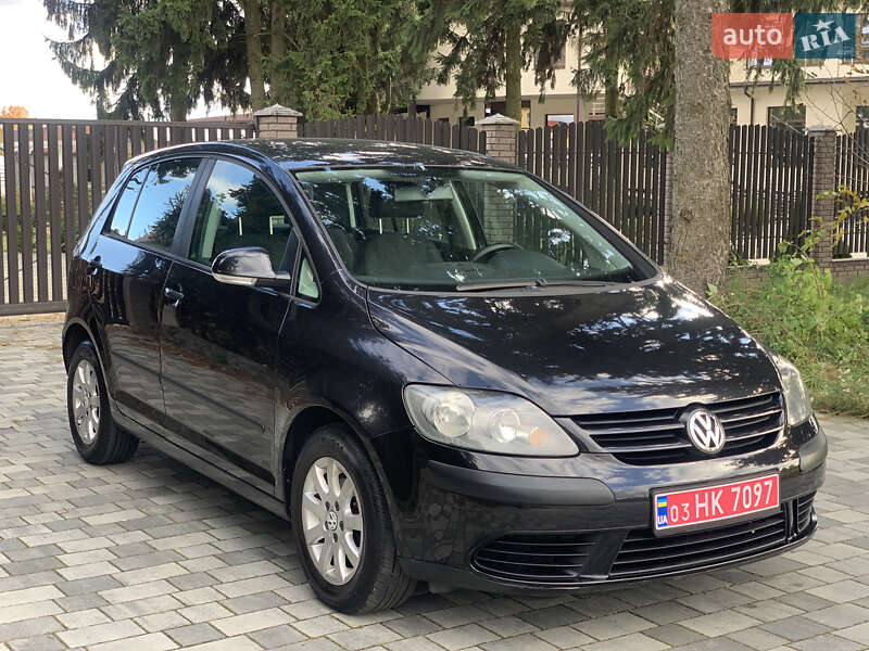 Хетчбек Volkswagen Golf Plus 2005 в Старокостянтинові