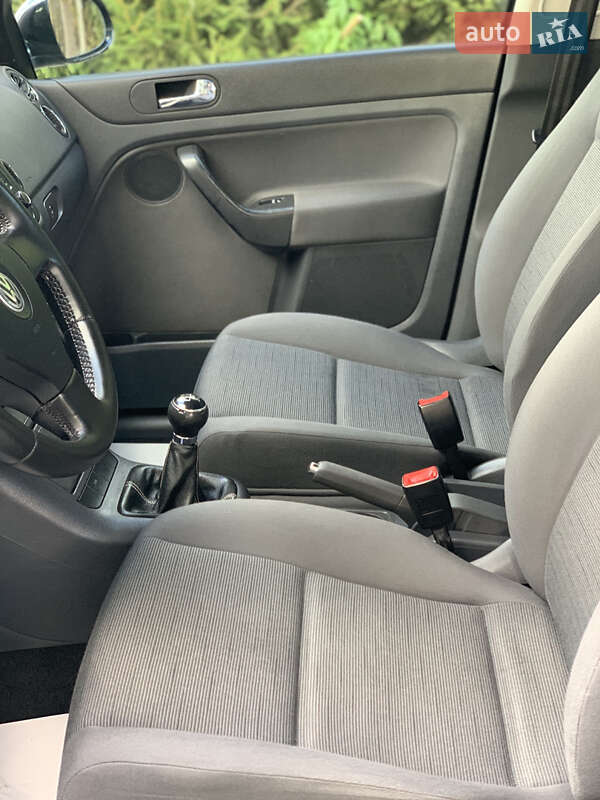 Хетчбек Volkswagen Golf Plus 2005 в Старокостянтинові