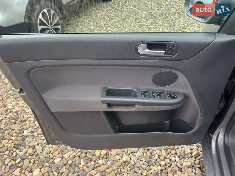 Хэтчбек Volkswagen Golf Plus 2007 в Коломые фото 13 Хэтчбек Volkswagen Golf Plus 2007 в Коломые