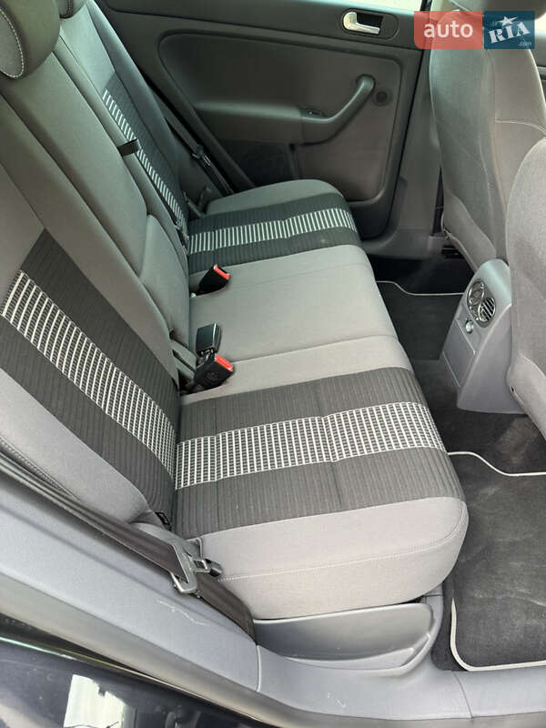 Хэтчбек Volkswagen Golf Plus 2009 в Нежине