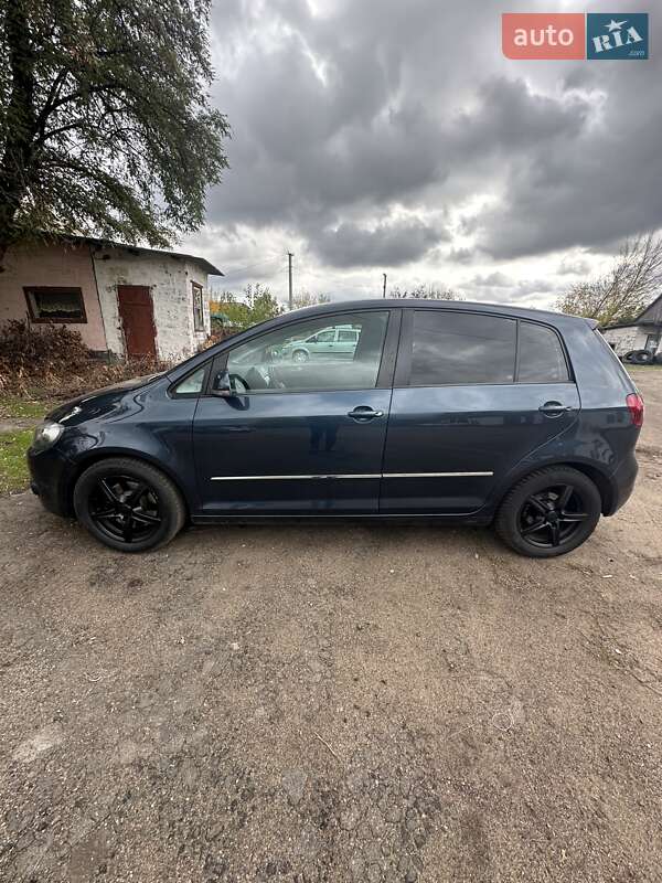 Хетчбек Volkswagen Golf Plus 2010 в Новоукраїнці