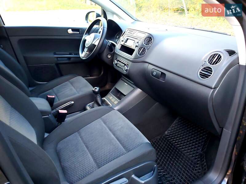Хэтчбек Volkswagen Golf Plus 2010 в Калуше фото 15 Хэтчбек Volkswagen Golf Plus 2010 в Калуше