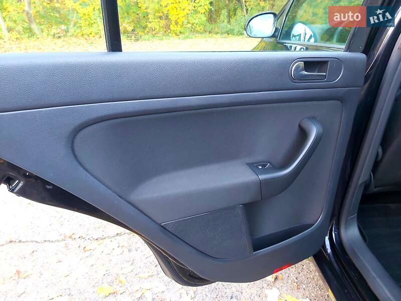 Хэтчбек Volkswagen Golf Plus 2010 в Калуше фото 21 Хэтчбек Volkswagen Golf Plus 2010 в Калуше