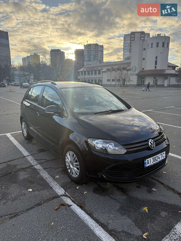 Хэтчбек Volkswagen Golf Plus 2009 в Броварах