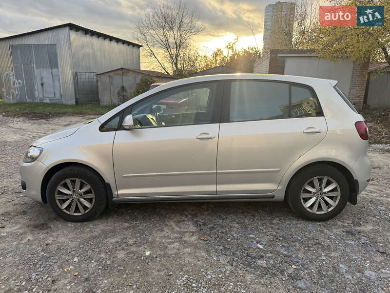 Хэтчбек Volkswagen Golf Plus 2011 в Харькове
