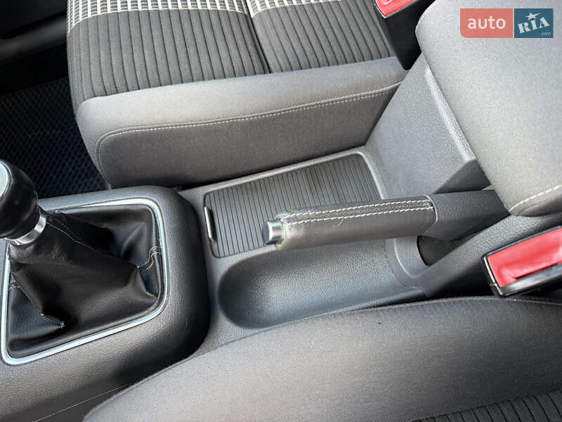 Хэтчбек Volkswagen Golf Plus 2008 в Коломые фото 60 Хэтчбек Volkswagen Golf Plus 2008 в Коломые