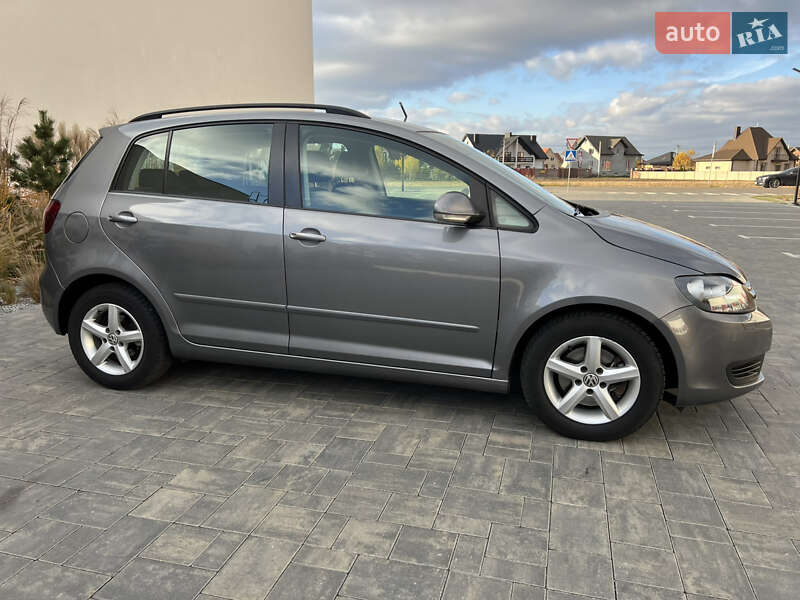 Хэтчбек Volkswagen Golf Plus 2009 в Луцке