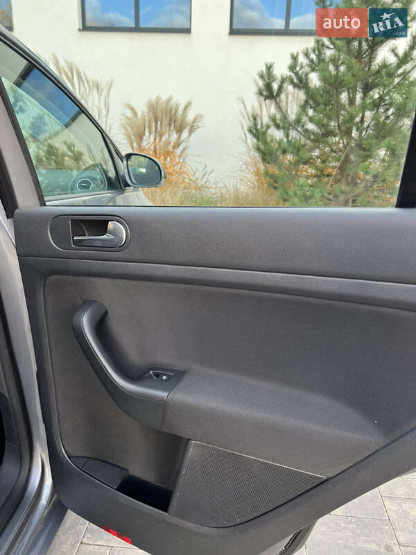 Хэтчбек Volkswagen Golf Plus 2009 в Луцке