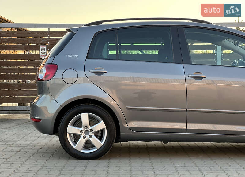 Хэтчбек Volkswagen Golf Plus 2011 в Стрые