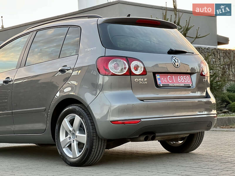 Хэтчбек Volkswagen Golf Plus 2011 в Стрые