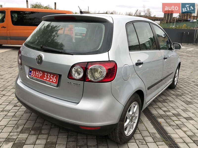 Хэтчбек Volkswagen Golf Plus 2006 в Ровно