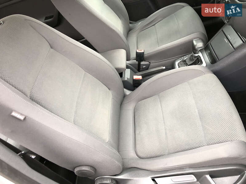 Хэтчбек Volkswagen Golf Plus 2006 в Ровно