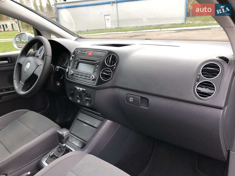 Хэтчбек Volkswagen Golf Plus 2006 в Ровно