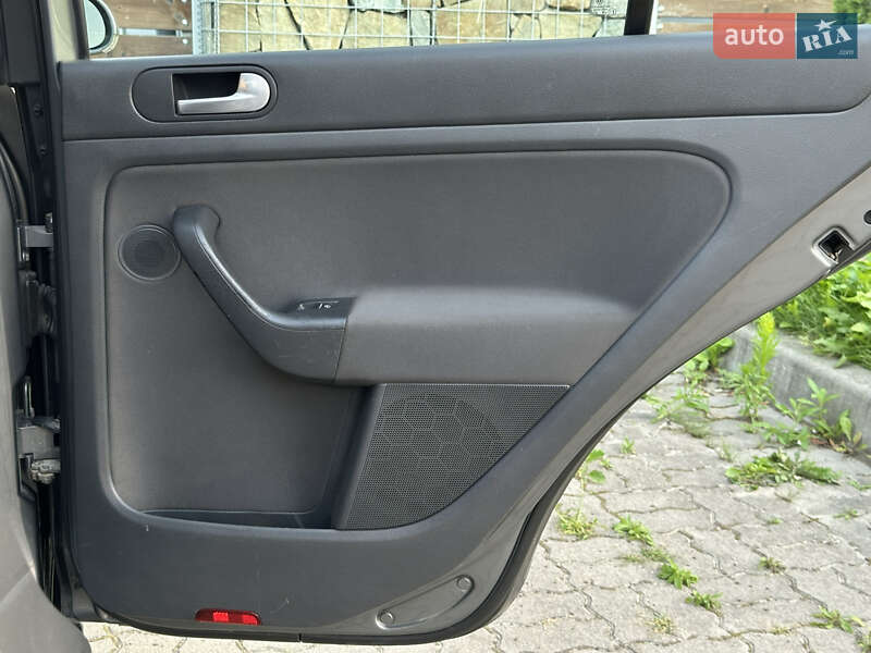 Хэтчбек Volkswagen Golf Plus 2006 в Стрые