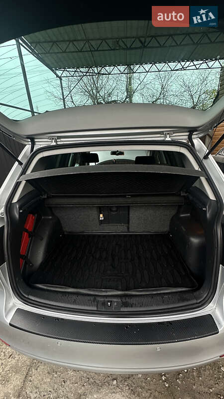 Хэтчбек Volkswagen Golf Plus 2011 в Тарасовке