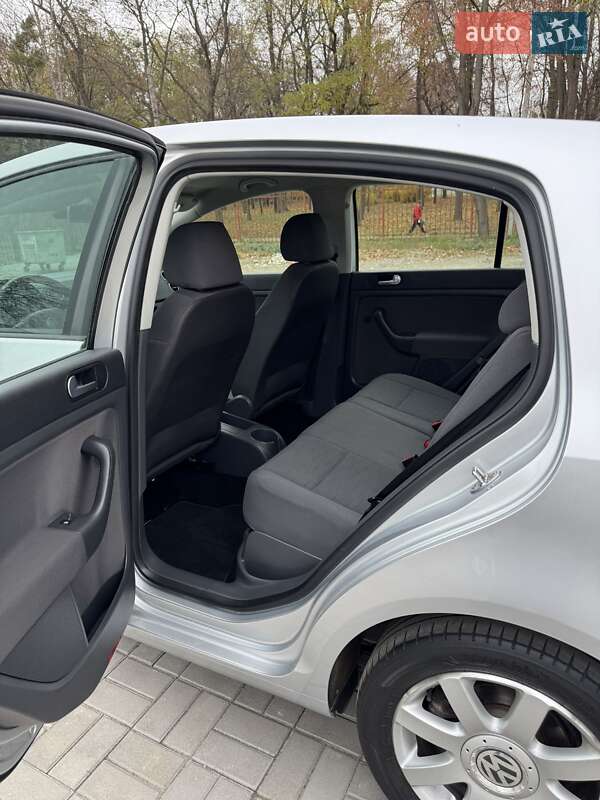 Хэтчбек Volkswagen Golf Plus 2008 в Смеле