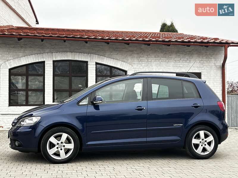 Хэтчбек Volkswagen Golf Plus 2009 в Красилове