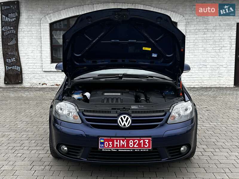 Хэтчбек Volkswagen Golf Plus 2009 в Красилове