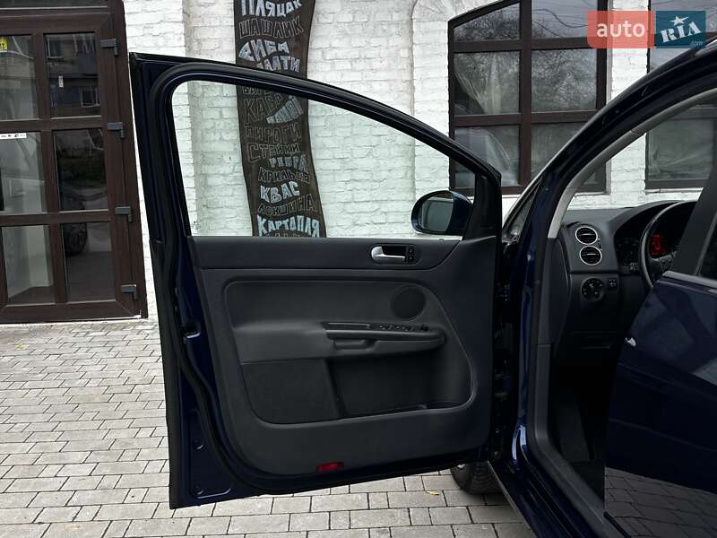 Хэтчбек Volkswagen Golf Plus 2009 в Красилове