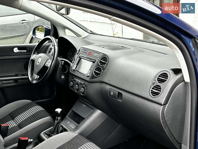 Хэтчбек Volkswagen Golf Plus 2009 в Красилове