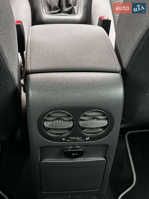 Хэтчбек Volkswagen Golf Plus 2009 в Красилове