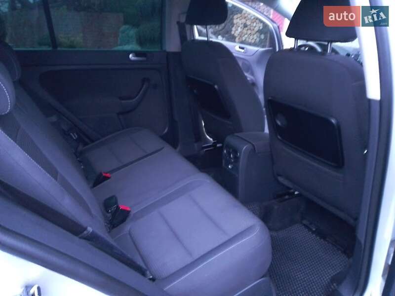 Хэтчбек Volkswagen Golf Plus 2010 в Галиче