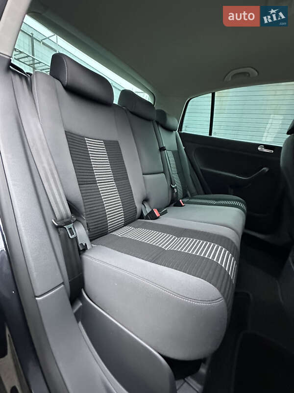 Хэтчбек Volkswagen Golf Plus 2007 в Львове