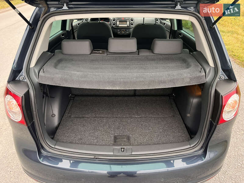 Хэтчбек Volkswagen Golf Plus 2007 в Звягеле фото 44 Хэтчбек Volkswagen Golf Plus 2007 в Звягеле