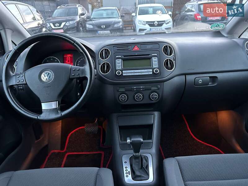 Хэтчбек Volkswagen Golf Plus 2008 в Каменском