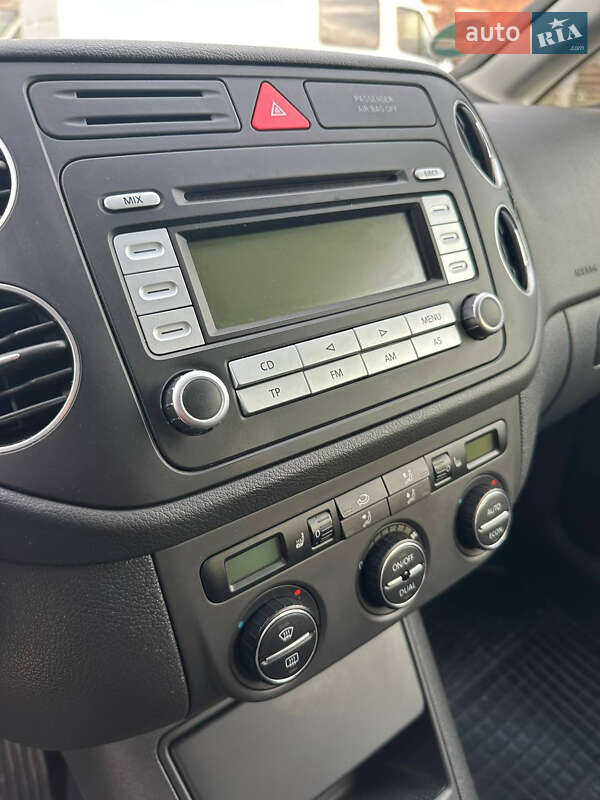 Хетчбек Volkswagen Golf Plus 2007 в Чернівцях фото 10 Хетчбек Volkswagen Golf Plus 2007 в Чернівцях