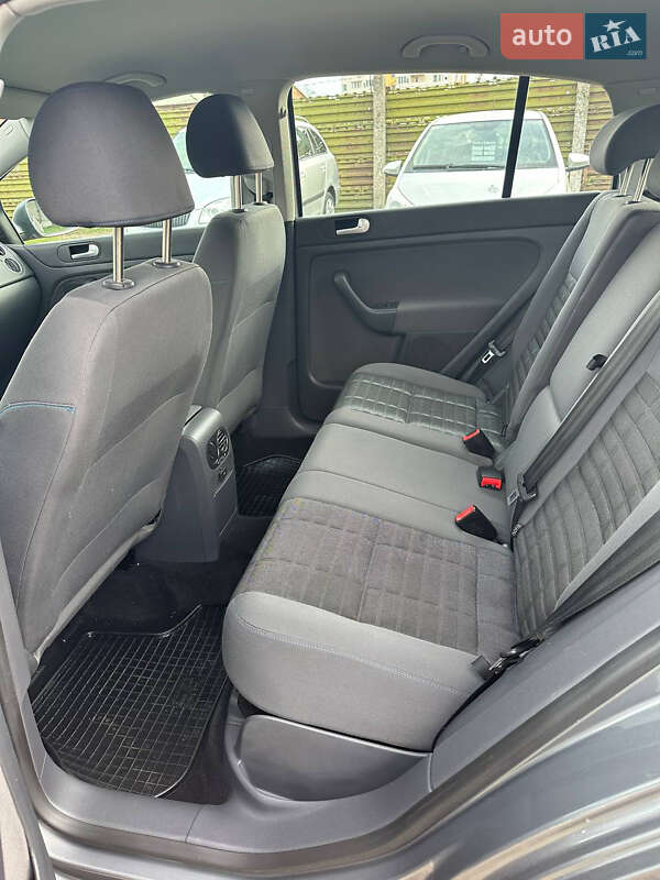 Хетчбек Volkswagen Golf Plus 2007 в Чернівцях фото 16 Хетчбек Volkswagen Golf Plus 2007 в Чернівцях