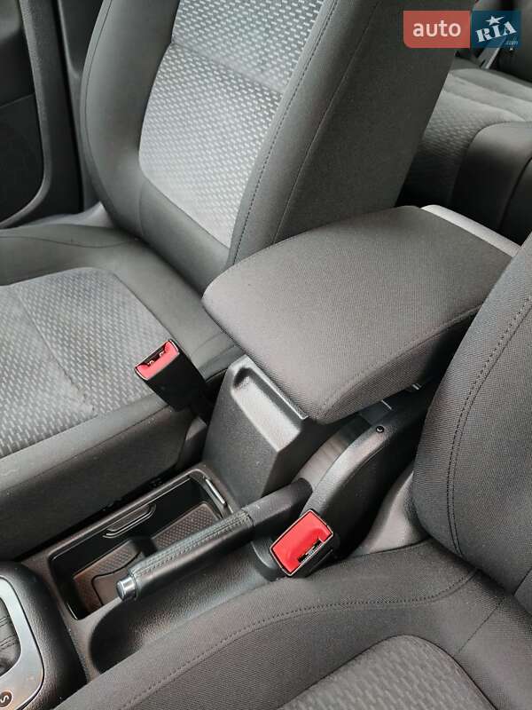 Хэтчбек Volkswagen Golf Plus 2009 в Луцке фото 47 Хэтчбек Volkswagen Golf Plus 2009 в Луцке