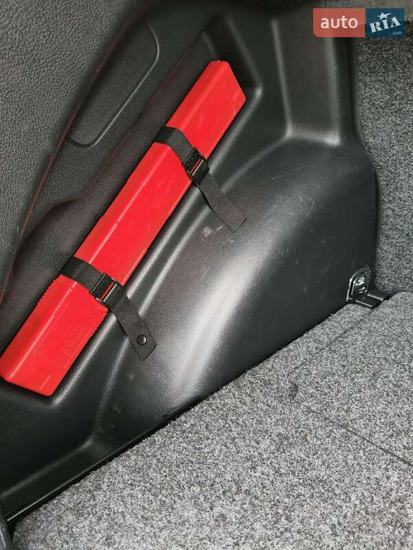 Хэтчбек Volkswagen Golf Plus 2009 в Луцке фото 25 Хэтчбек Volkswagen Golf Plus 2009 в Луцке