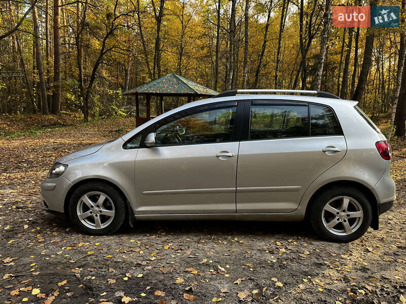 Хэтчбек Volkswagen Golf Plus 2006 в Лебедине