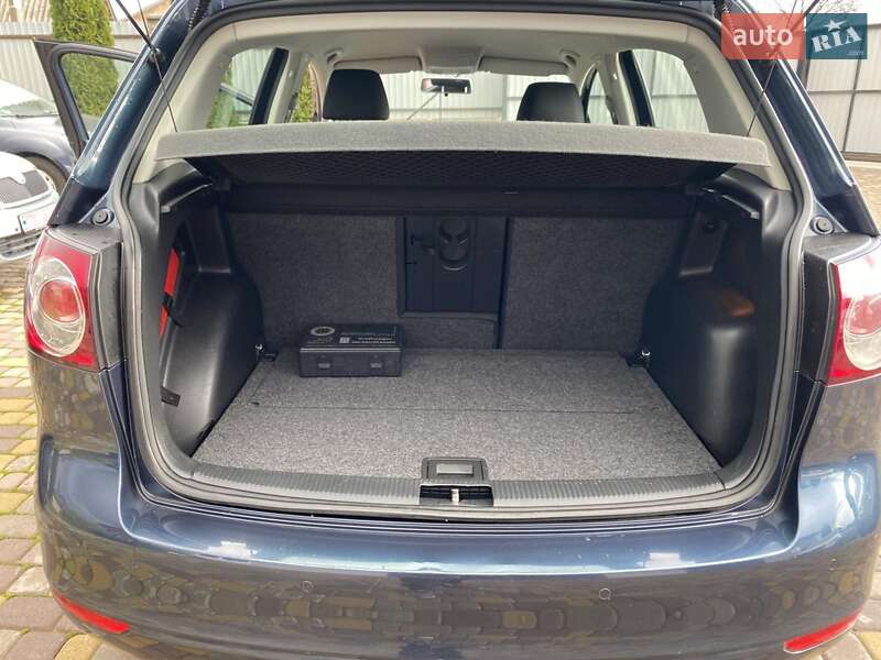 Хетчбек Volkswagen Golf Plus 2009 в Нововолинську