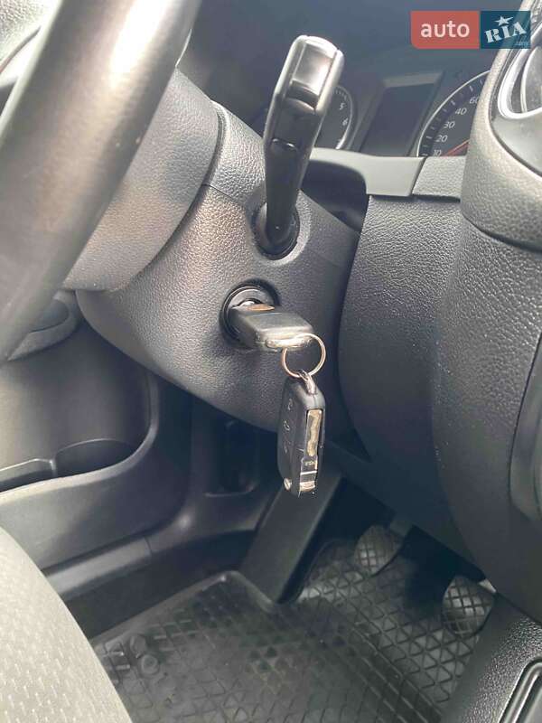 Хетчбек Volkswagen Golf Plus 2009 в Нововолинську