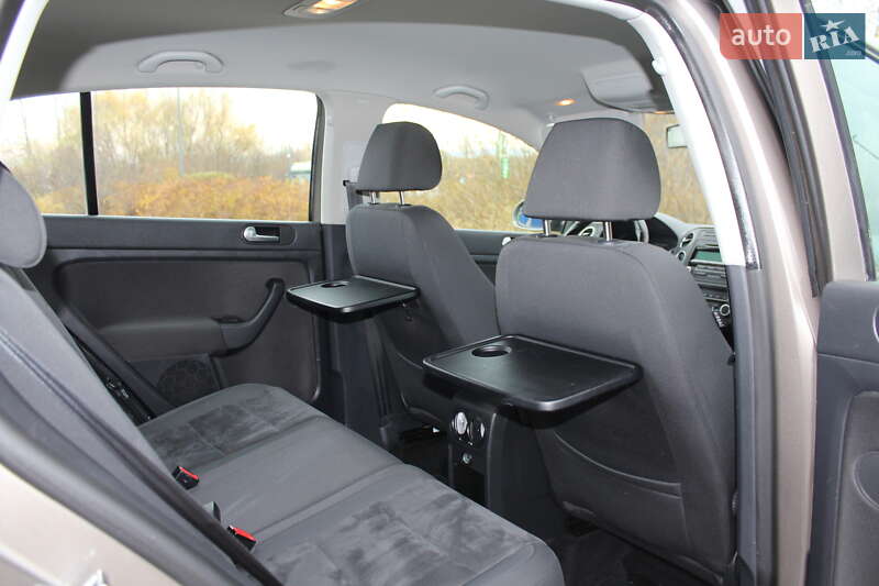 Хэтчбек Volkswagen Golf Plus 2010 в Трускавце