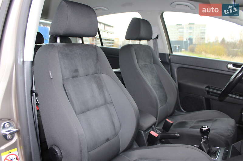 Хэтчбек Volkswagen Golf Plus 2010 в Трускавце
